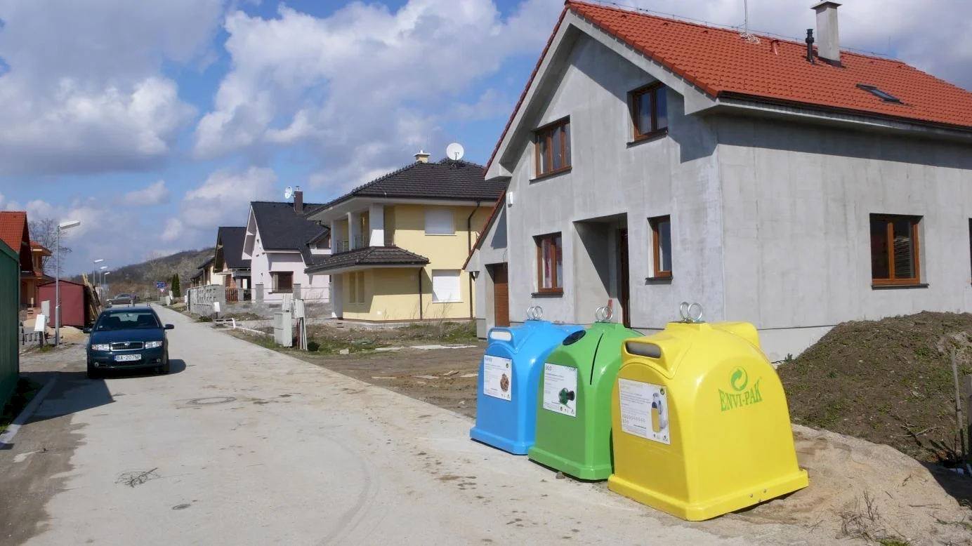Čo s obcami a mestami, ak neuzatvoria včas zmluvy s OZV? Hrozí im zlosovanie!