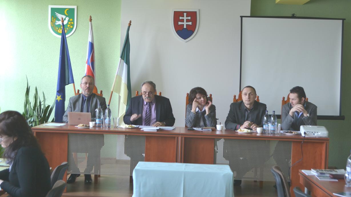 Nedobudované komunikácie brzdia rozvoj celého regiónu