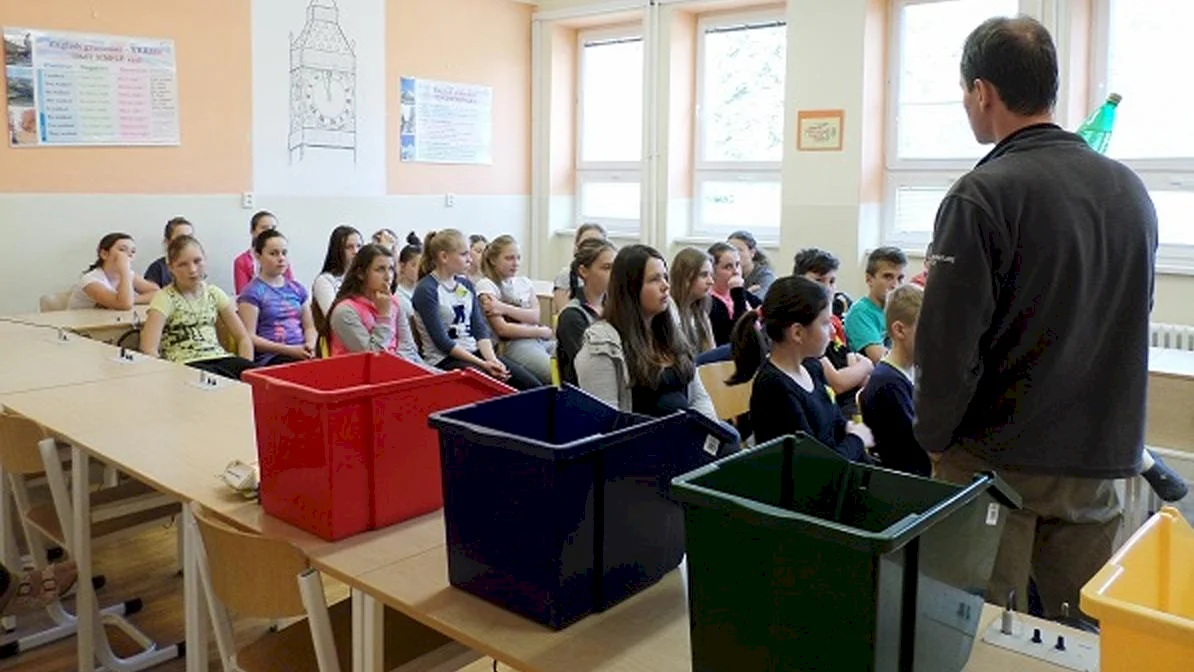 V Uhrovci sa deti učili triediť odpad