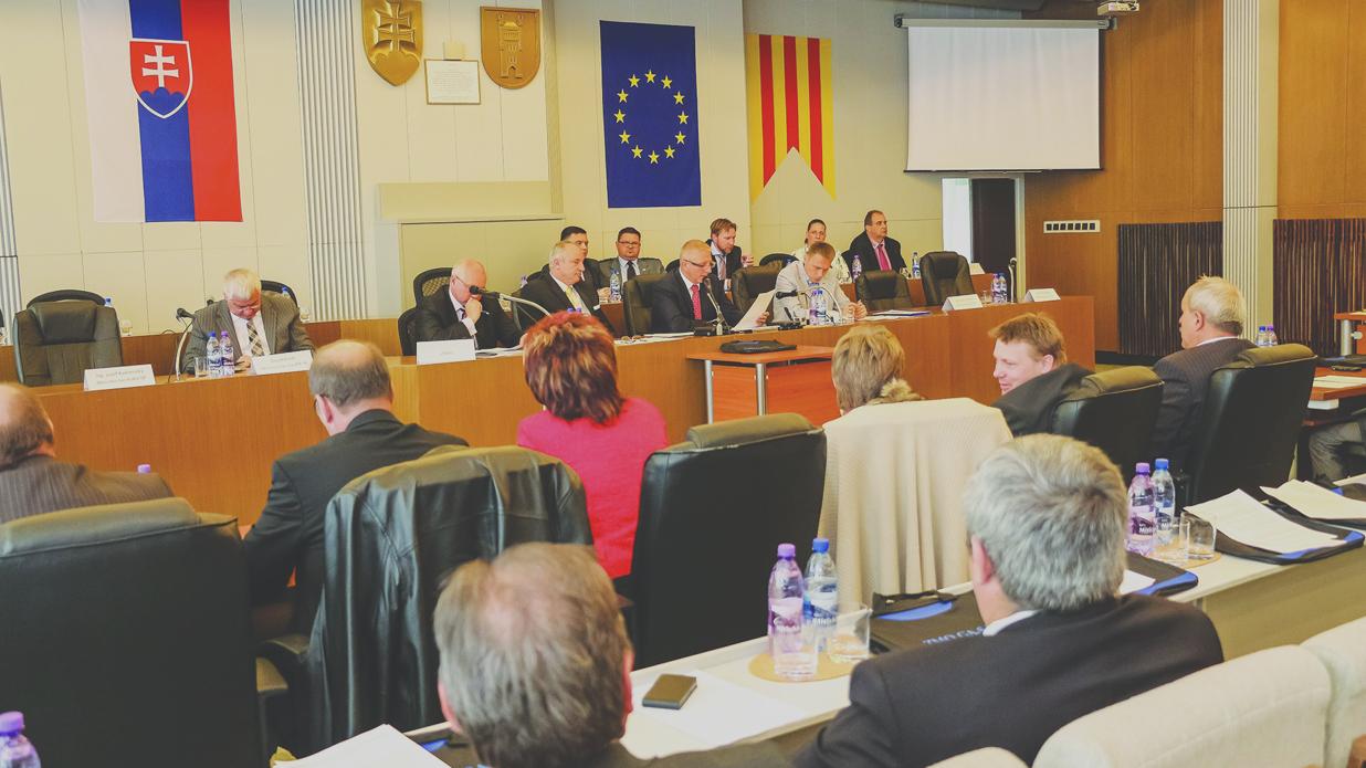 V galantsko-šalianskom regióne sa diskutovalo najmä o doprave a komunikáciách