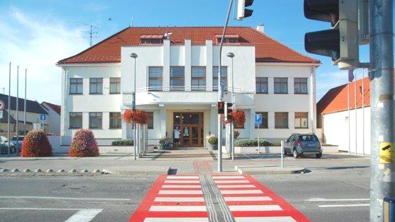 Vajnory vyhlásili architektonickú súťaž na športovú halu 