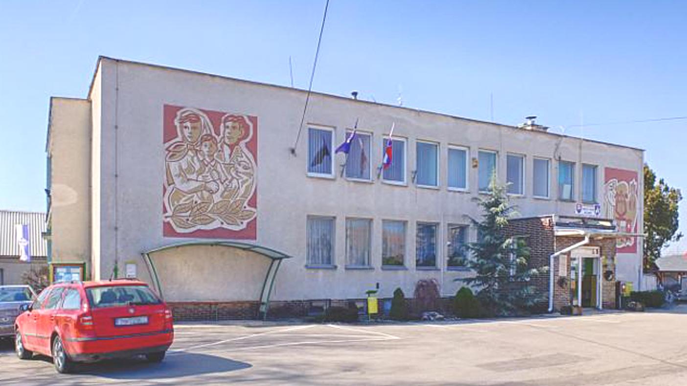 Budovu úradu a kultúrneho domu rekonštruujú za vyše 120 000 eur 