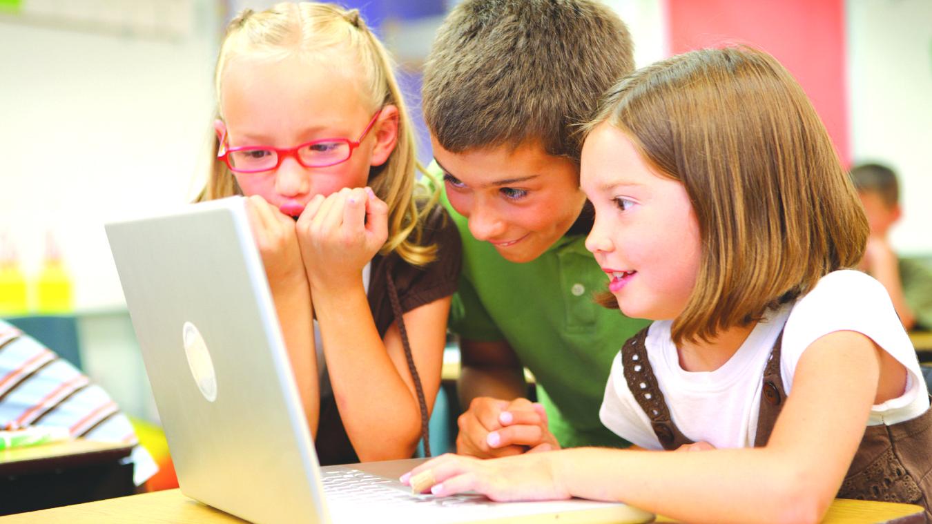 SmartBooks je inteligentný systém na kompletnú prípravu do školy 