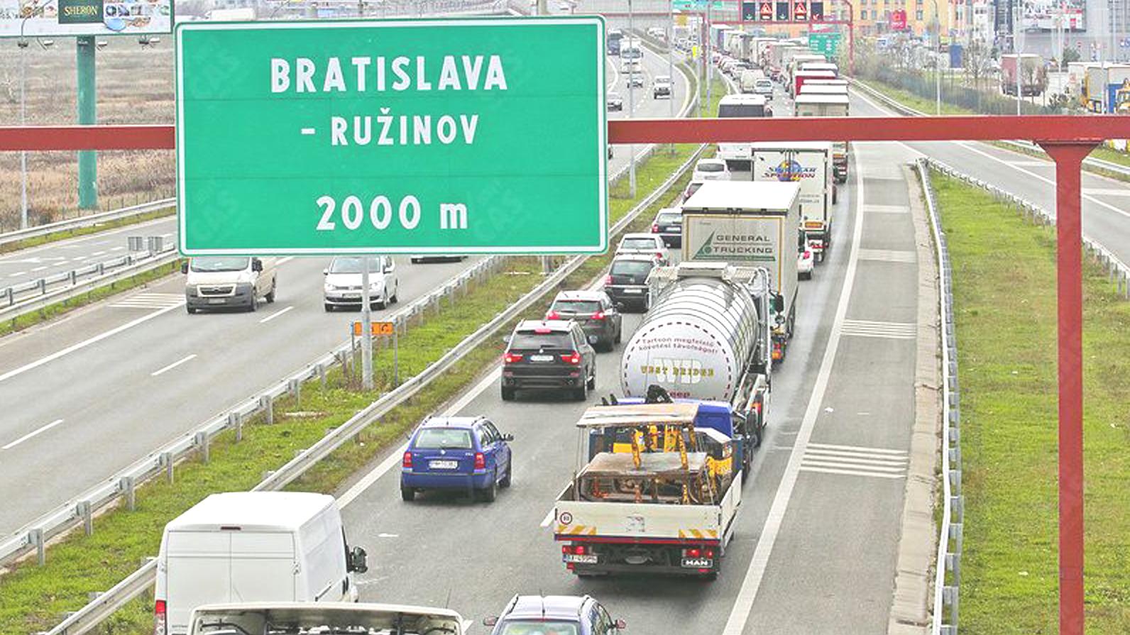 Ružinovskí poslanci schválili predaj pozemkov pre výstavbu diaľnice