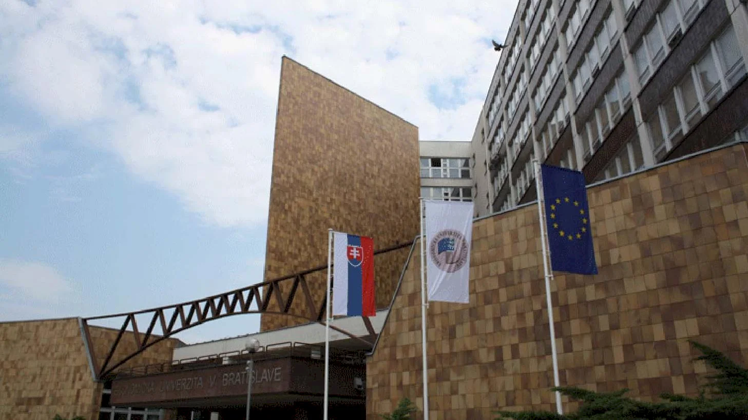 Vzdelávací program „TOP manažment samosprávy"