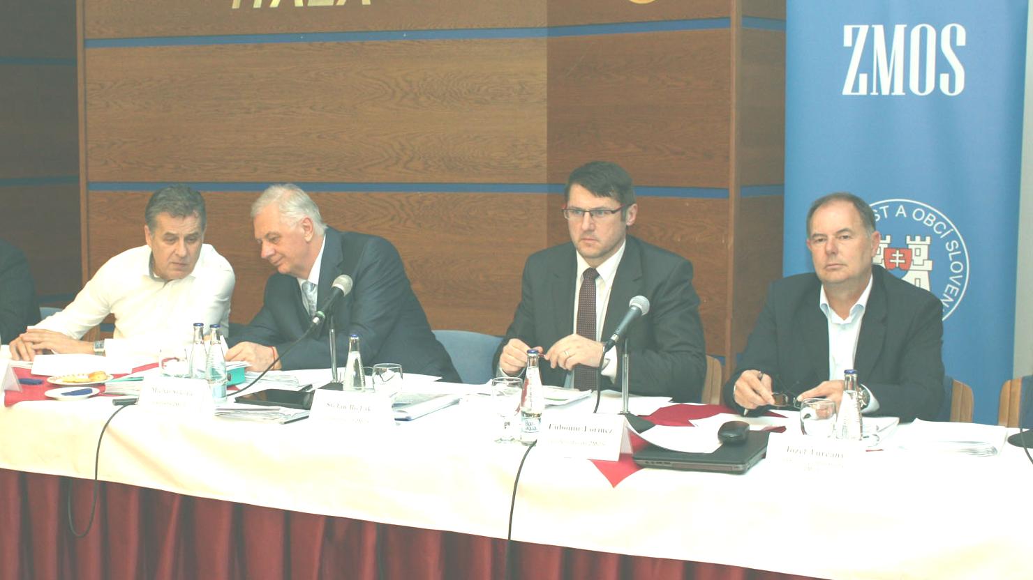 Rada ZMOS riešila aj skládkovanie a zrušenú výzvu