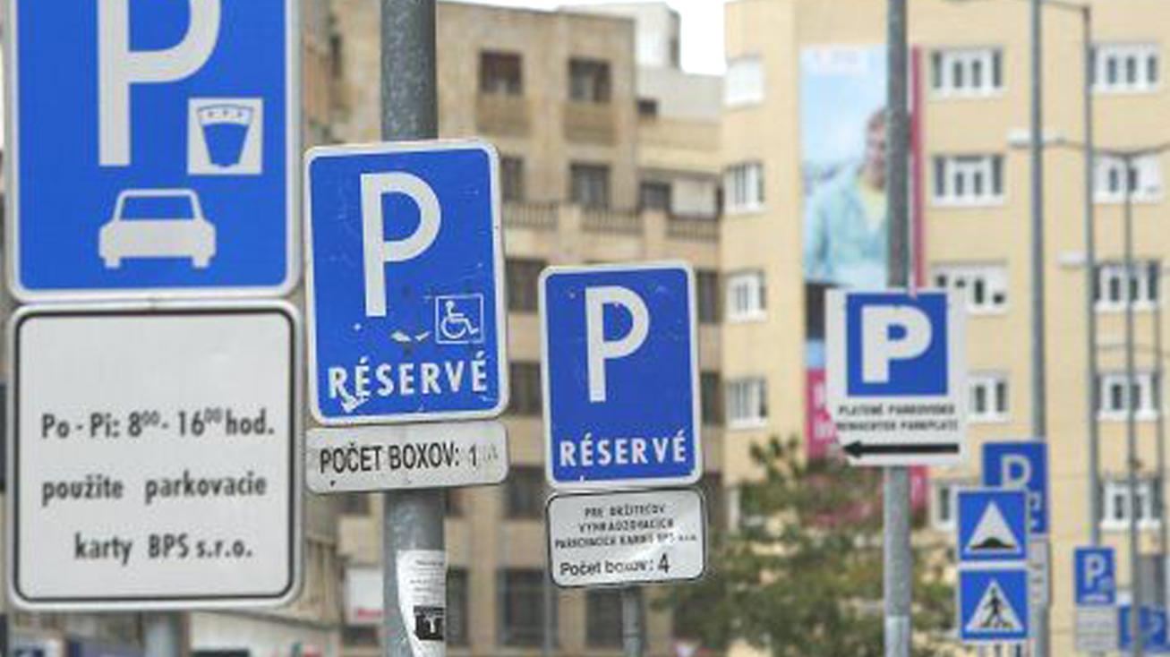Mestu Bratislava prišlo 96 pripomienok k parkovacej politike