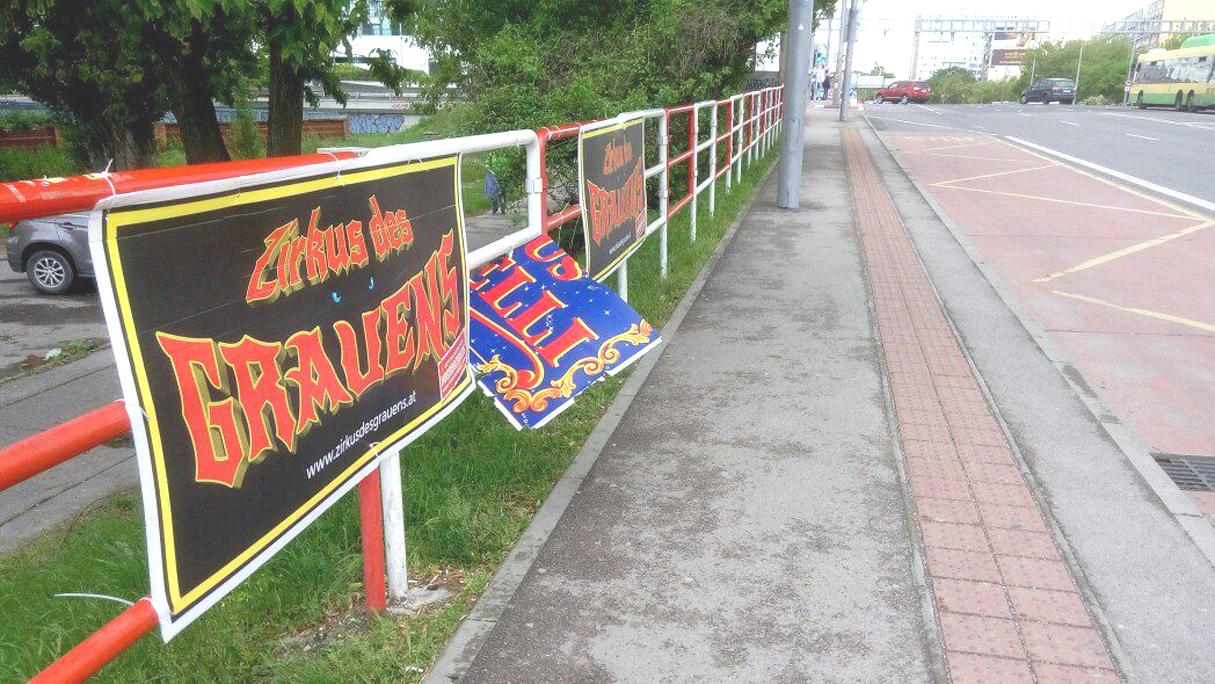 Bratislava pokračuje v znižovaní počtu reklamných zariadení