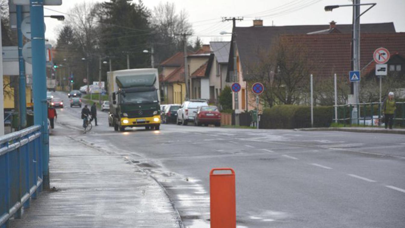 Radnica začala s rekonštrukciou ciest a chodníkov 