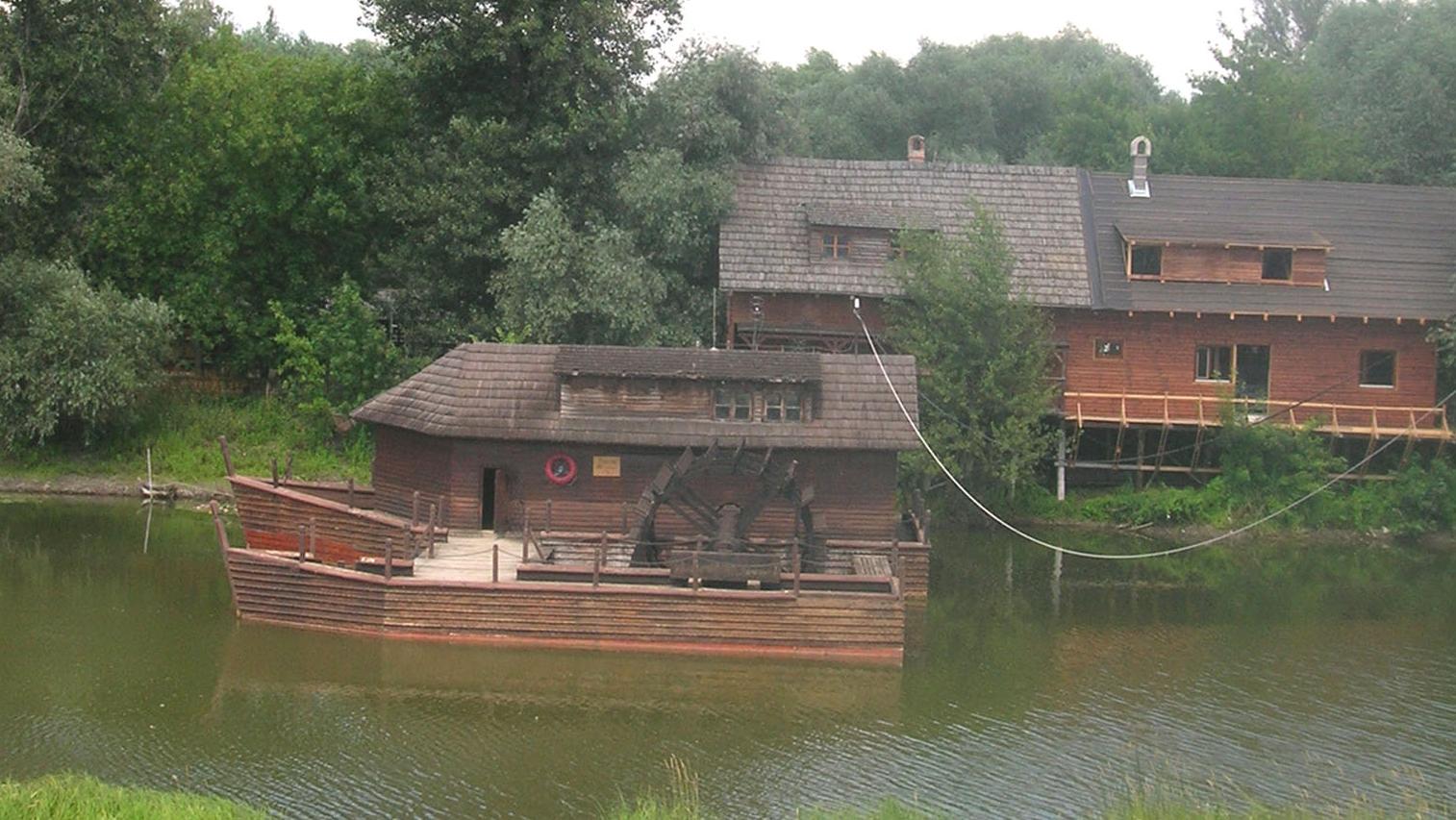 Mesto Kolárovo so SVP podpísalo zmluvu o prenájme vodného diela