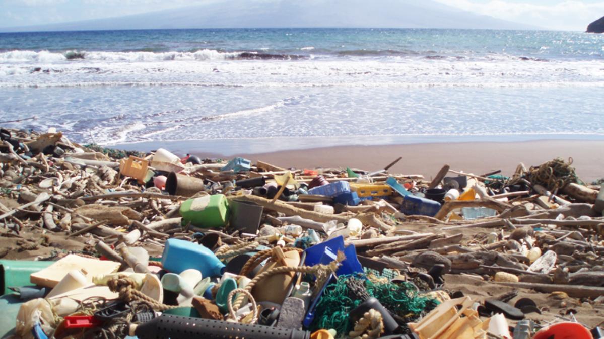 Globálna kríza s plastmi pokračuje bez globálneho riešenia