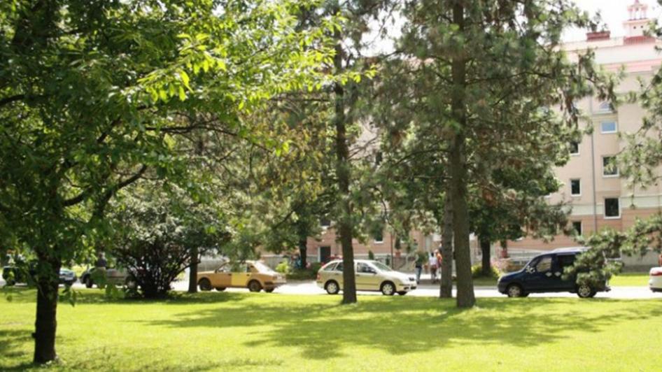 Park pred úradom práce v Prievidzi zrevitalizujú za asi 200 000 eur 
