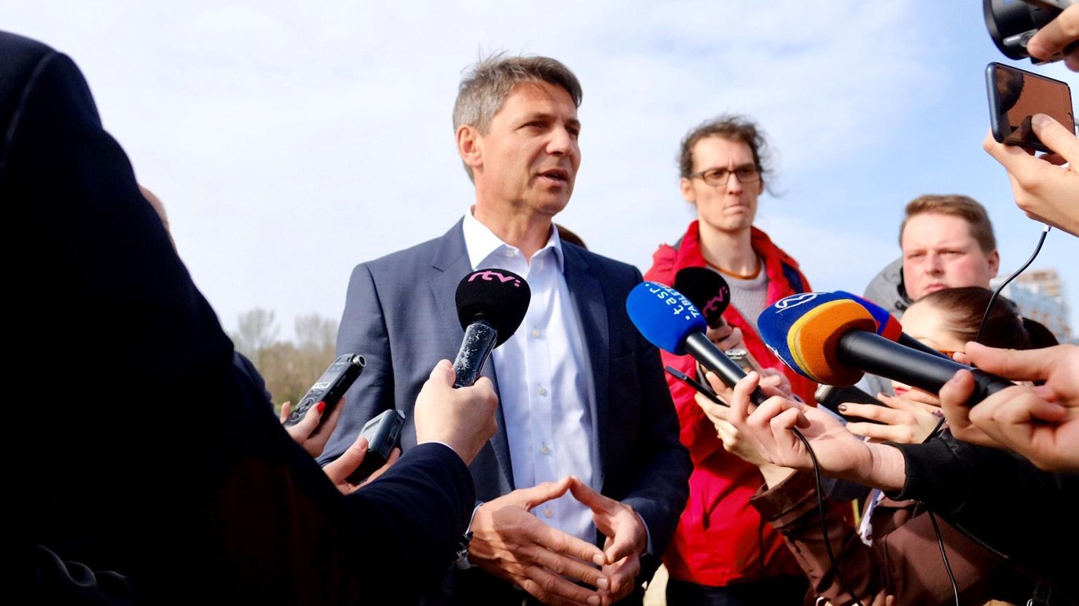 Na dobudovaní električkovej trate do Petržalky hlavné mesto intenzívne pracuje
