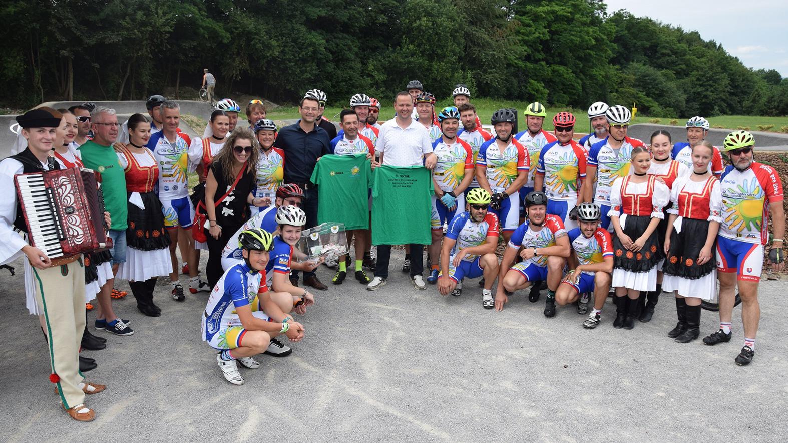 Cyklisti z  projektu „Na bicykli deťom pre život“ dnes v Žiline