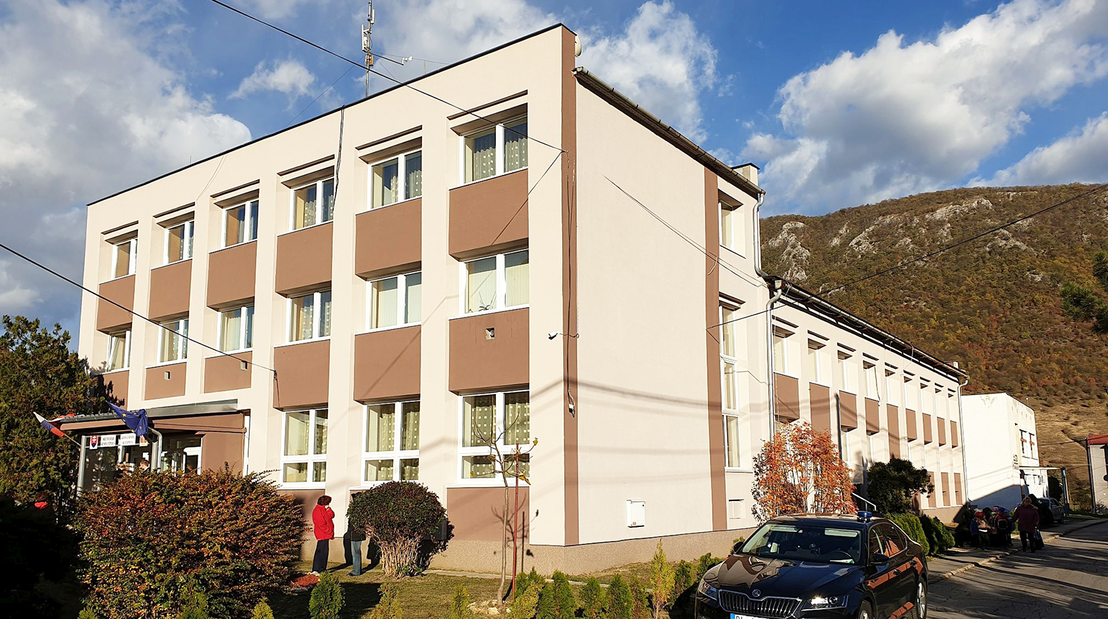 Zrekonštruovaná budova prinesie úspory i lepšie prostredie na prácu 