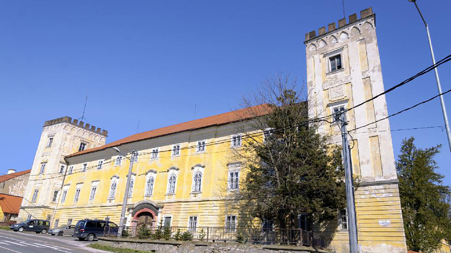 Mesto Žiar nad Hronom si dalo vypracovať štúdiu prestavby školy na DSS