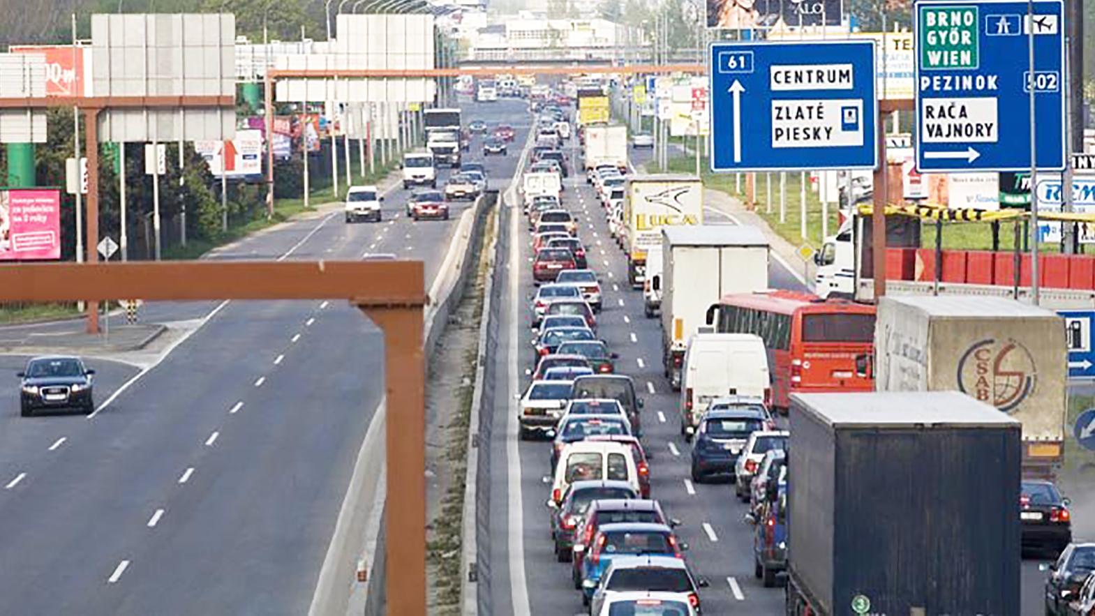 Starú Seneckú cestu plánujú začať rozširovať v roku 2023