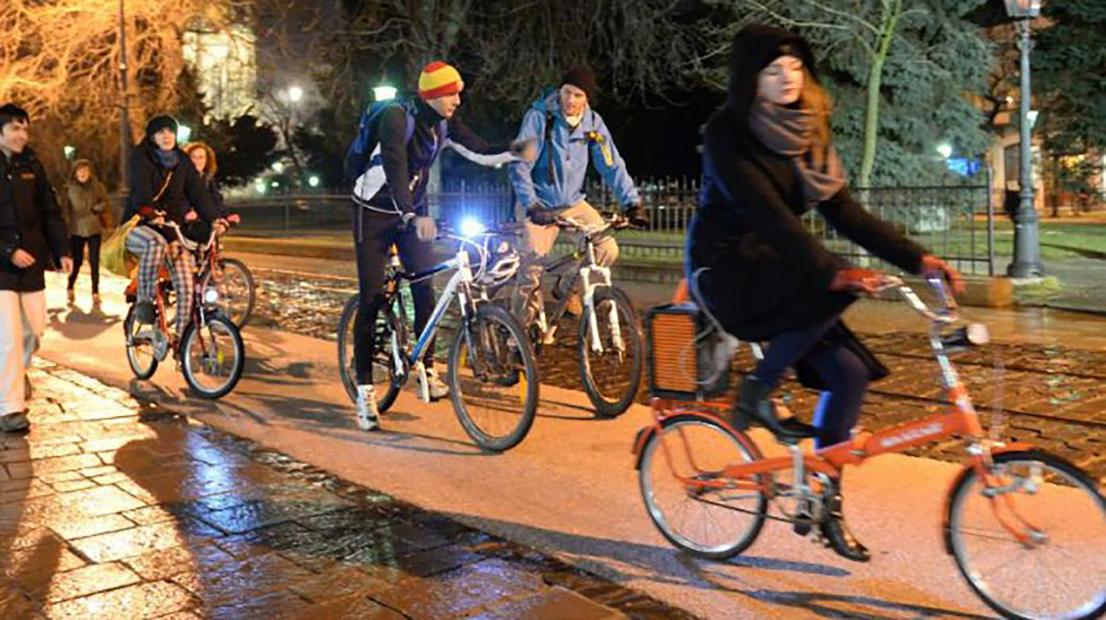 Májová jazda Critical Mass ukončí kampaň Do práce na bicykli 