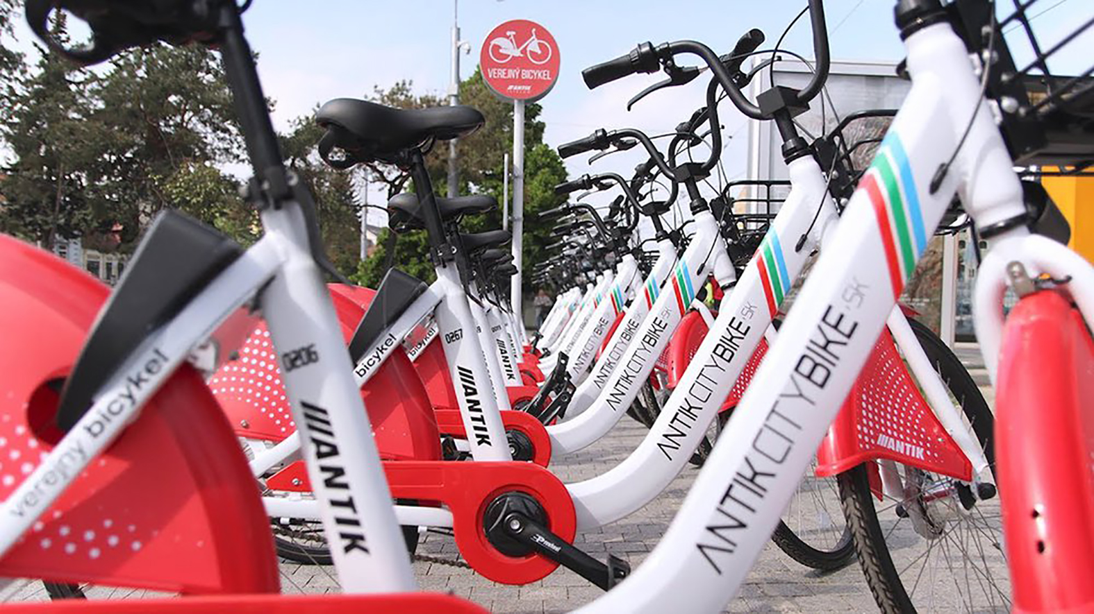 V lete odštartuje v meste bikesharing, k dispozícii bude 65 bicyklov 