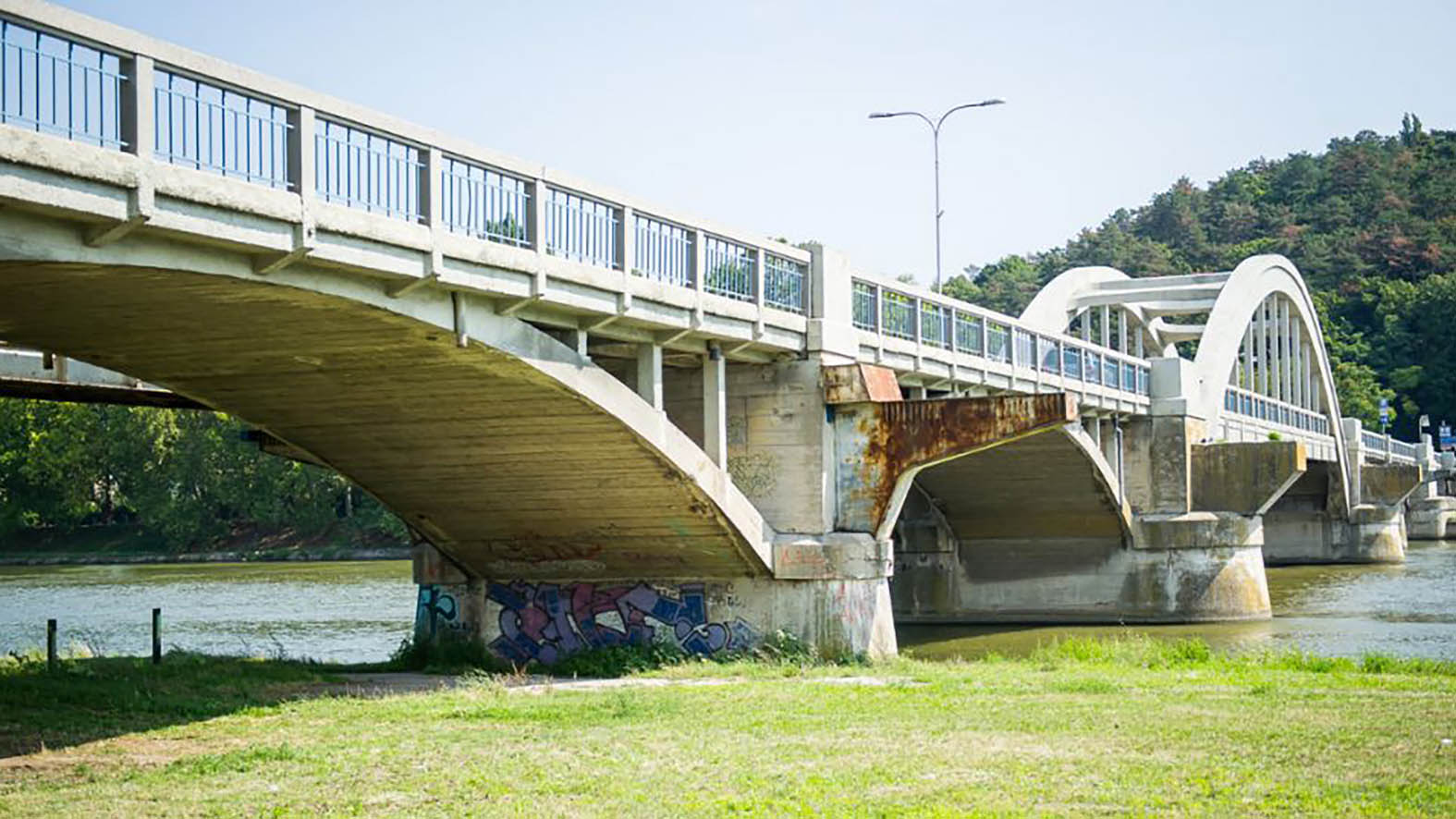 Trnavská župa začína s rekonštrukciu Krajinského mosta v Piešťanoch