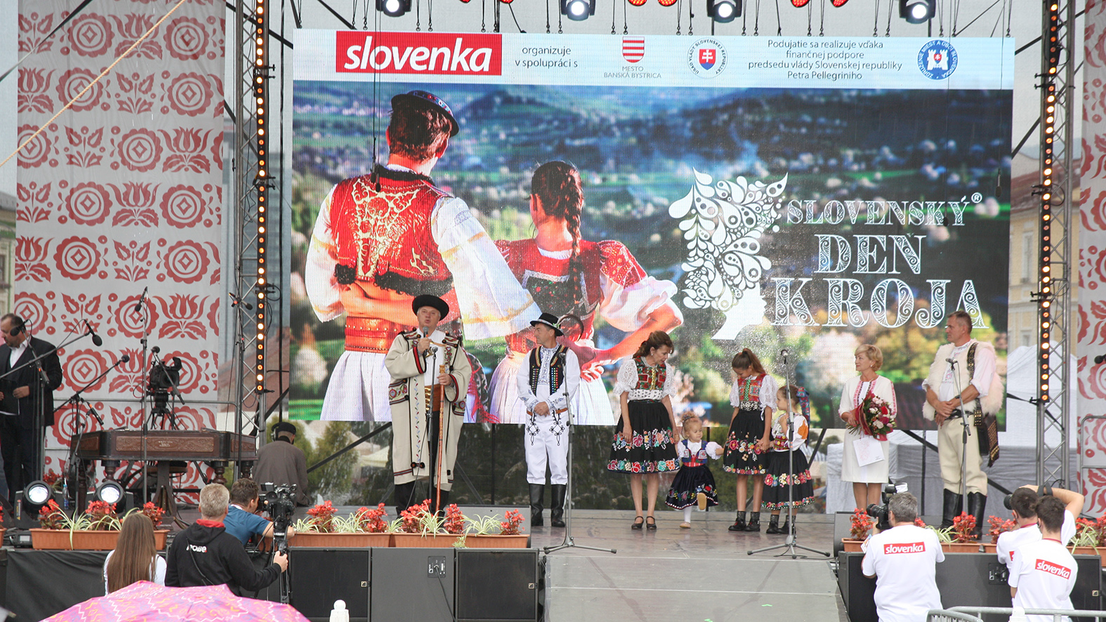 Ani dážď nepokazil náladu Slovenského dňa kroja