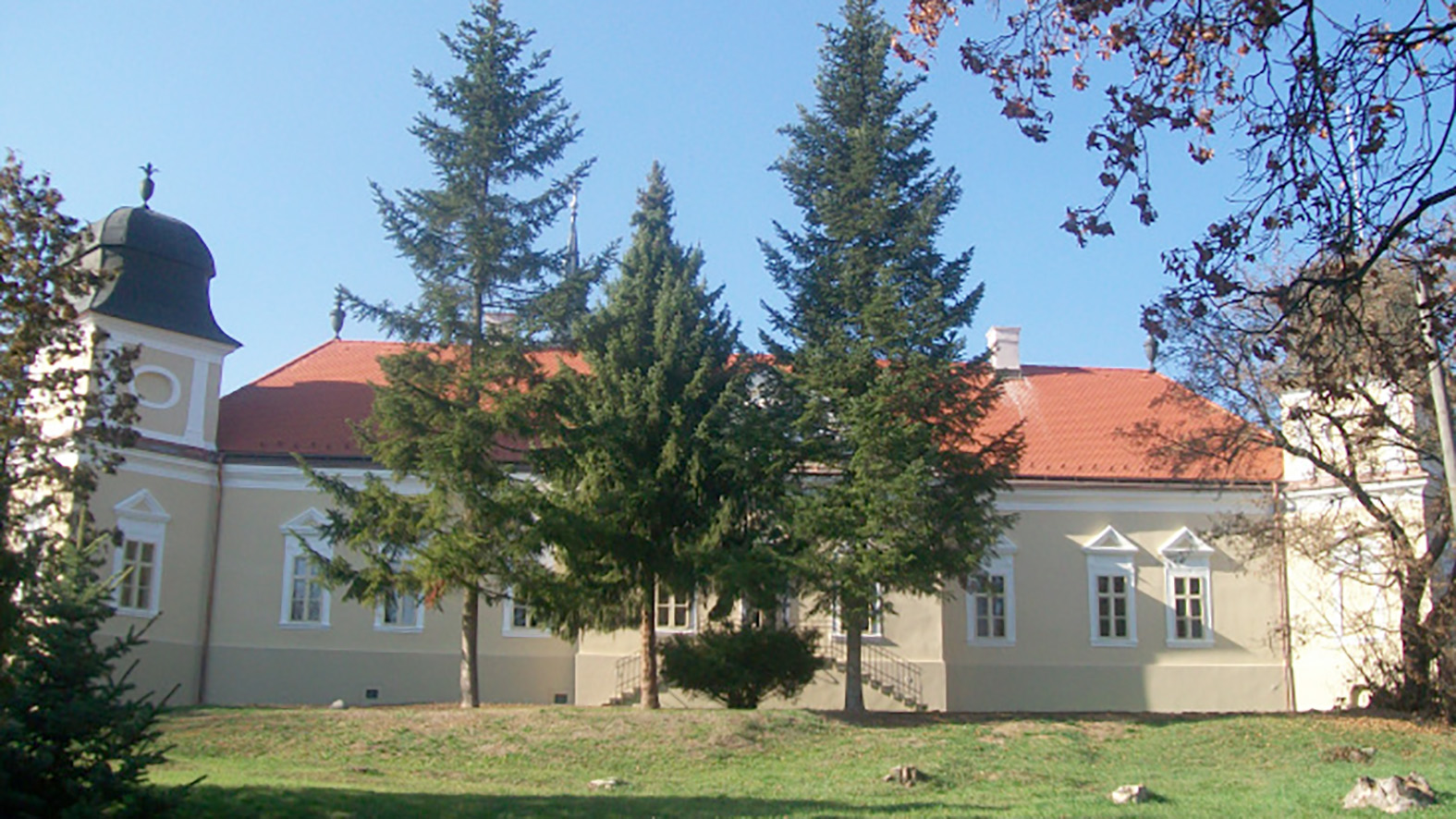 Obnovu parku pri kaštieli v Dolnej Strehovej ukončia na jar 