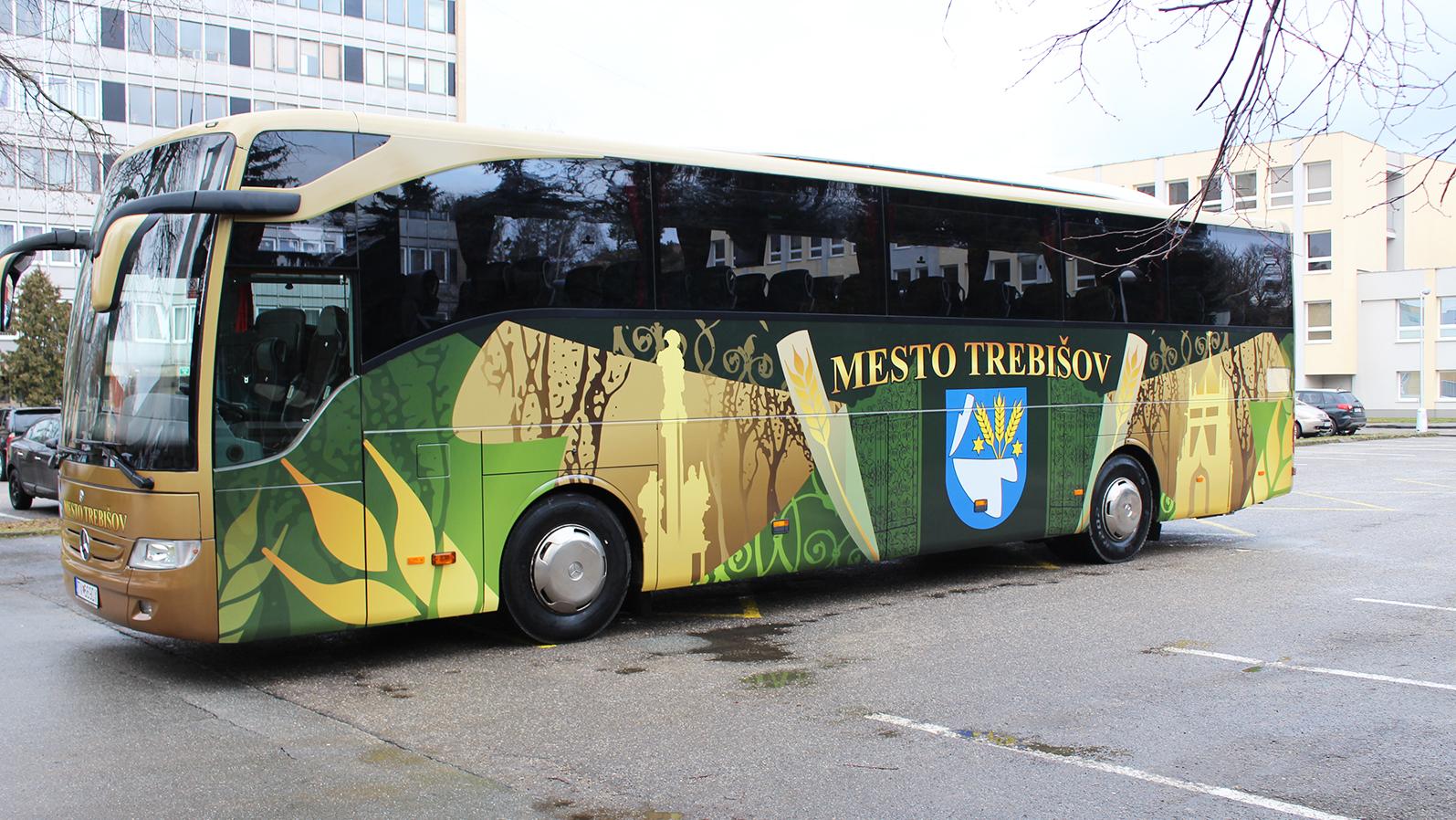 Mesto Trebišov zakúpilo nový autobus 