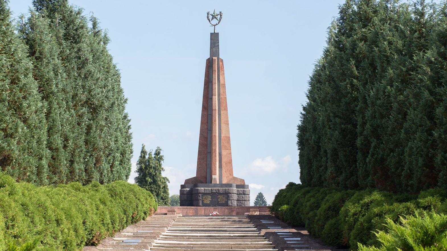 Vojenský cintorín vo Zvolene čaká obnova