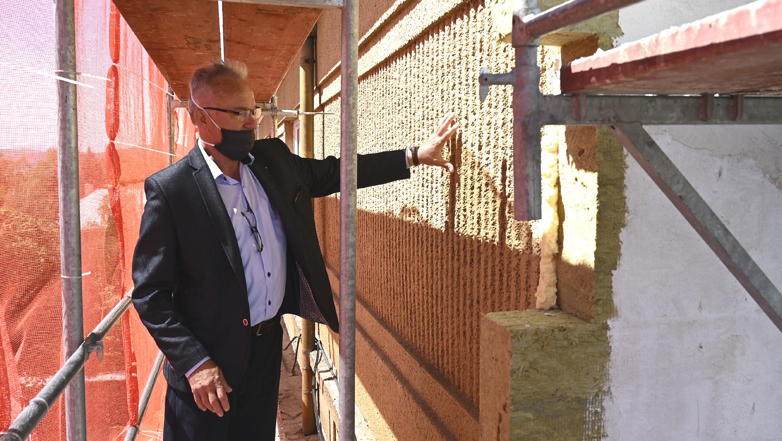 Rekonštrukciu domu kultúry v Dubnici nad Váhom by mali ukončiť v decembri