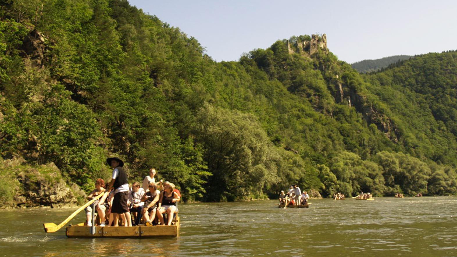 Pltníci začnú voziť ľudí okolo skál Margita a Besná