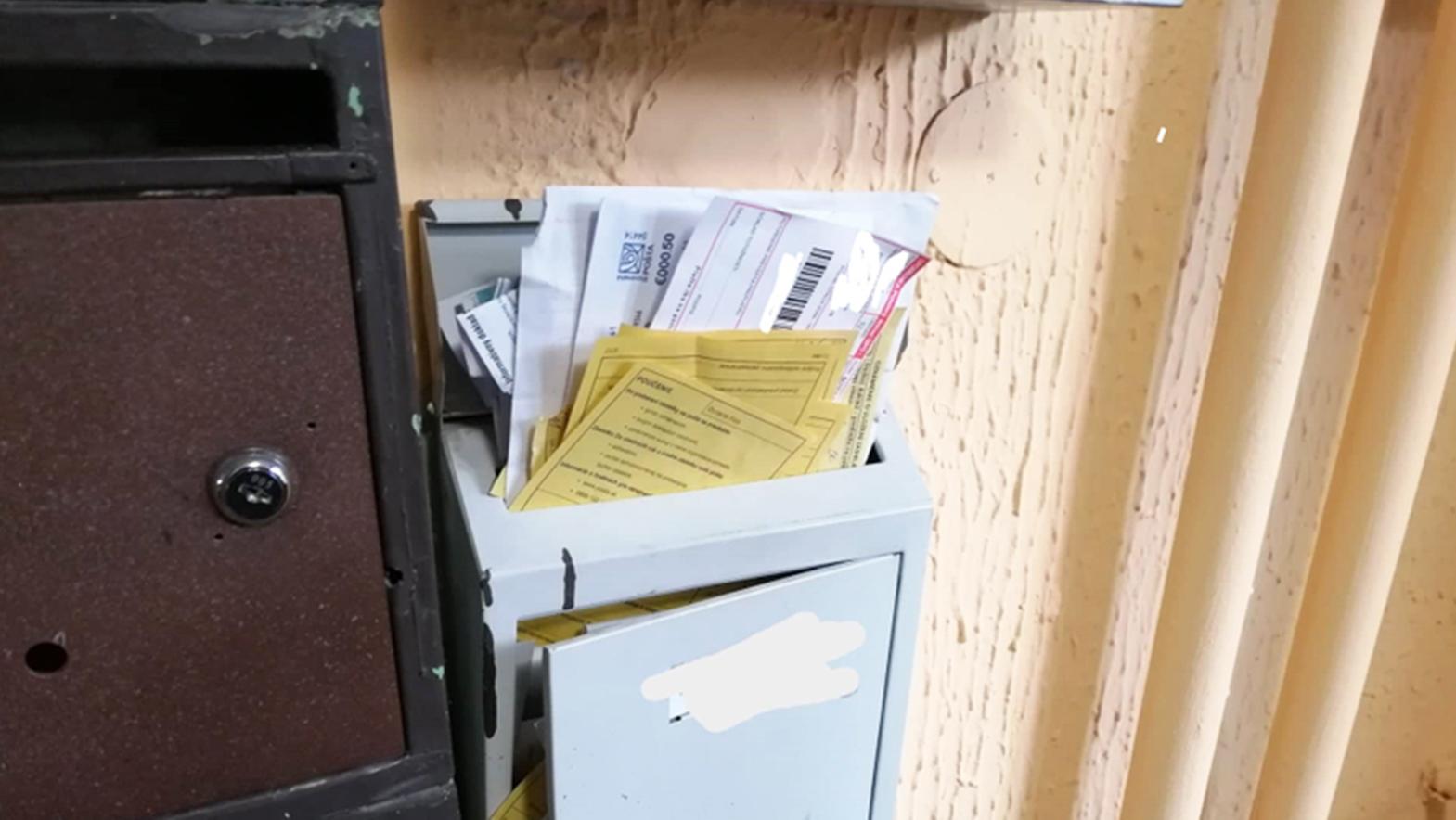 Výmery daní vhadzovali do schránok, dôkaz doručenia radnica nemá