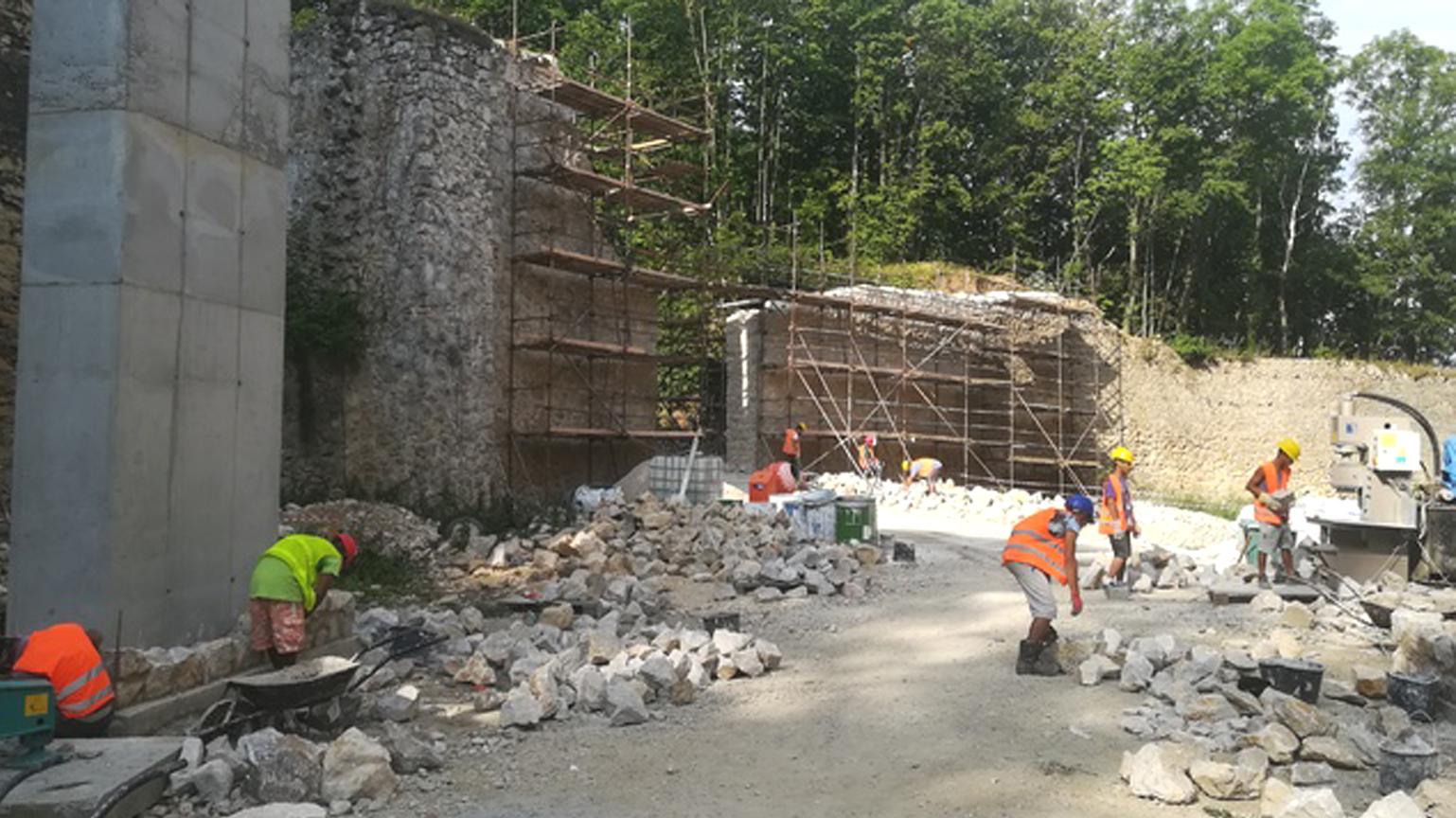 TSK ukončil práce na rekonštrukcii Južného opevnenia Trenčianskeho hradu