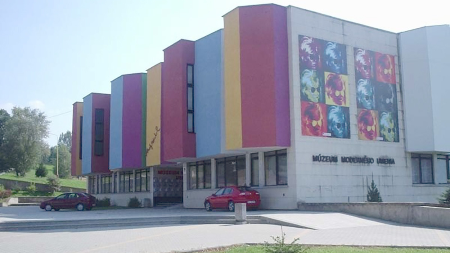 Warholovo múzeum sa rekonštruovať bude, na Úrad PSK prišli prvé peniaze