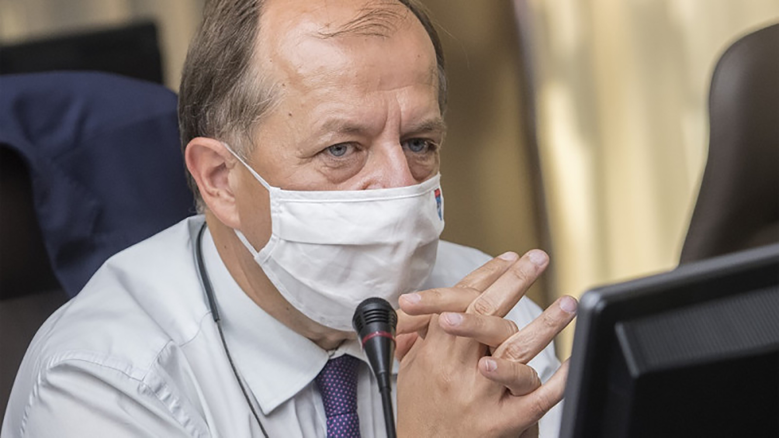 R. Rybníček: Vláda zatiaľ nemá odvahu povedať, akú krajinu vlastne chce