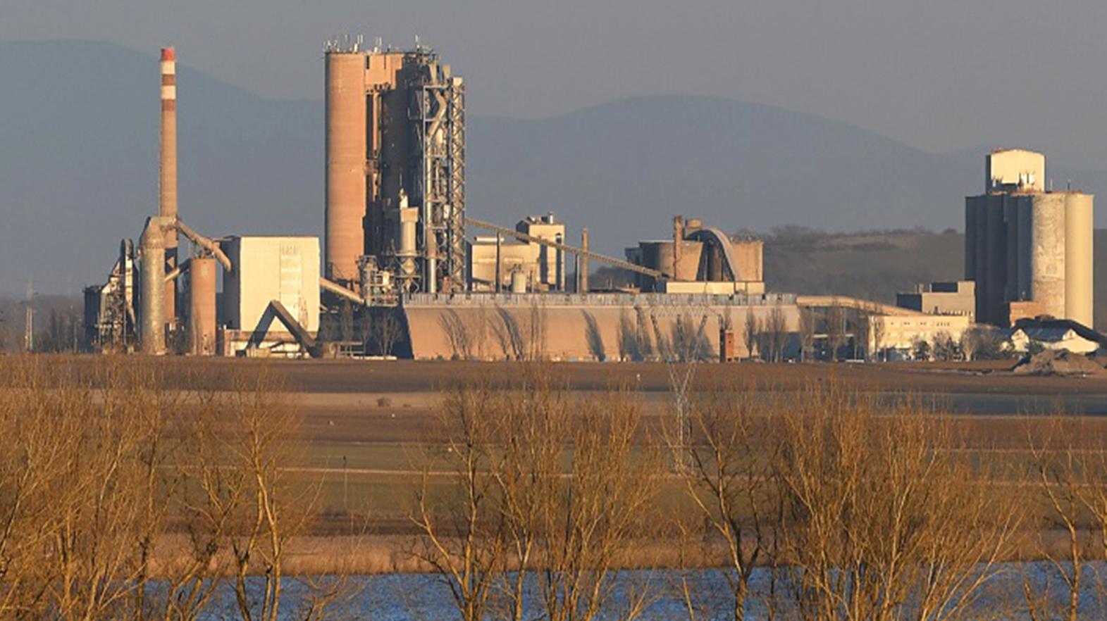 MŽP chce merať znečistenie pri každej cementárni 