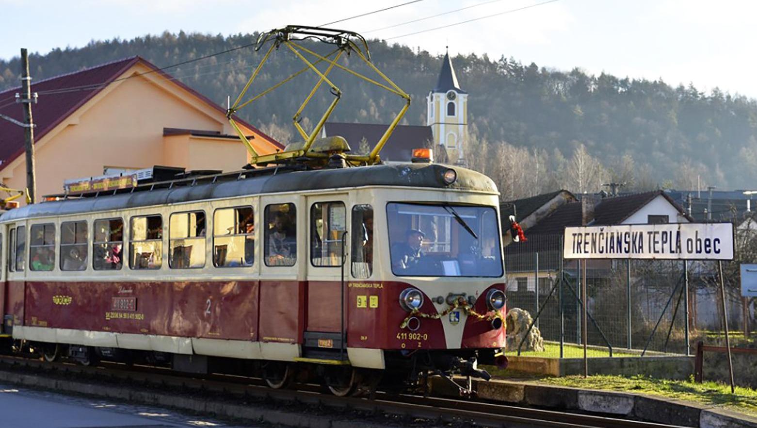 Historická Trenčianska elektrická železnica prepravila v lete 7400 cestujúcich