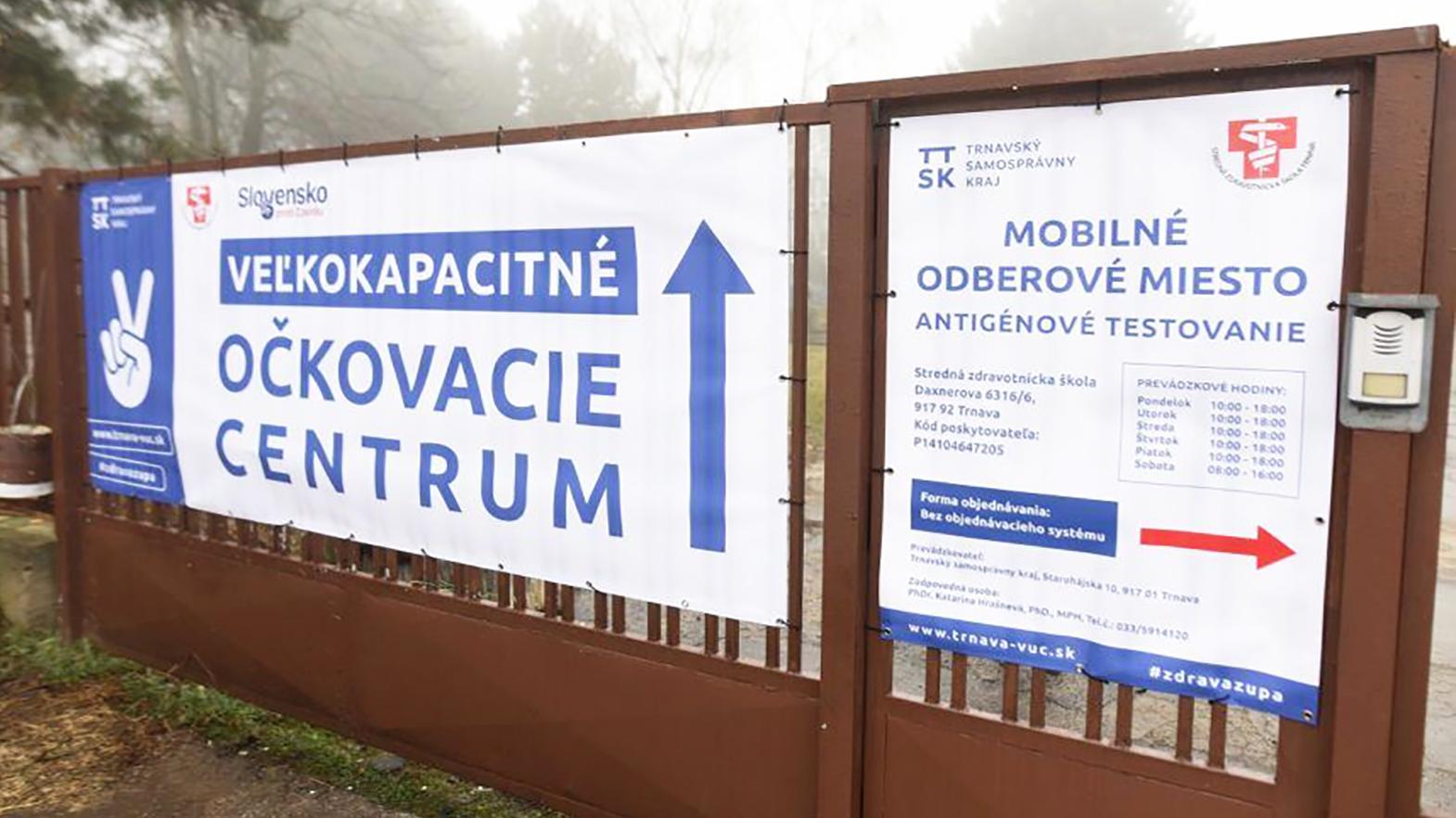 Trnavský kraj pilotne očkoval vo veľkokapacitnom centre