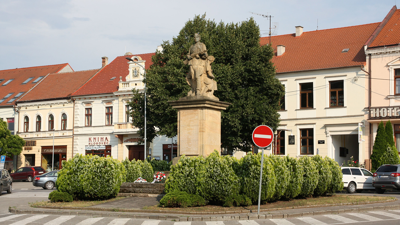 Poslanci oklieštili primátorovi niektoré kompetencie 