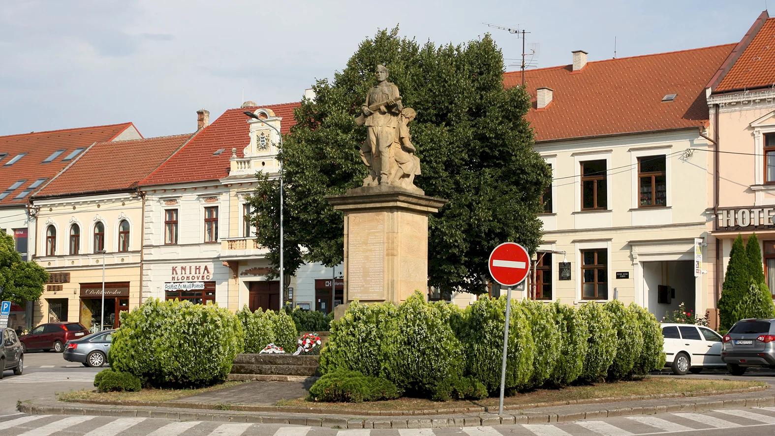 Poslanci oklieštili primátorovi niektoré kompetencie 