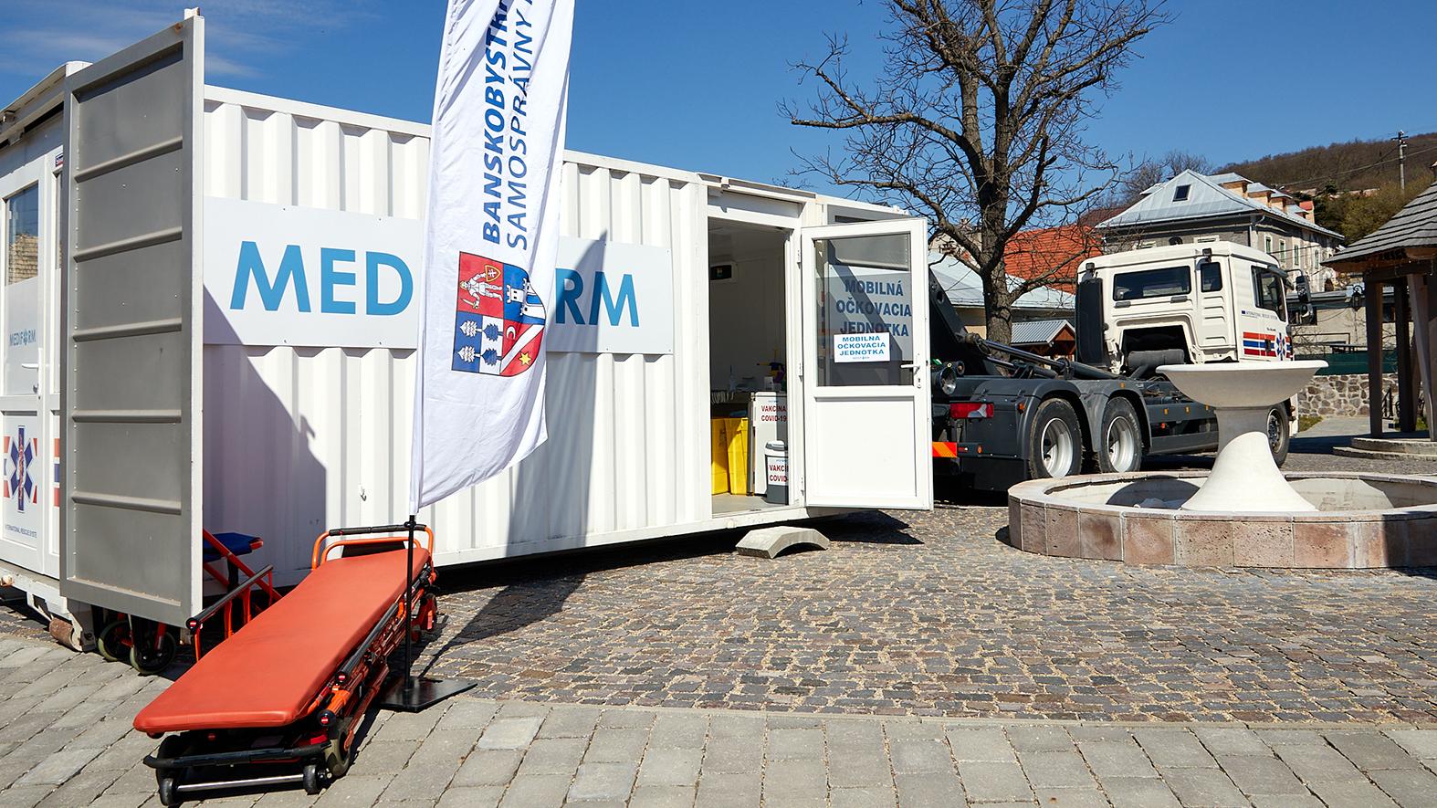 Mobilné očkovanie v Banskobystrickom kraji sa rozbehlo
