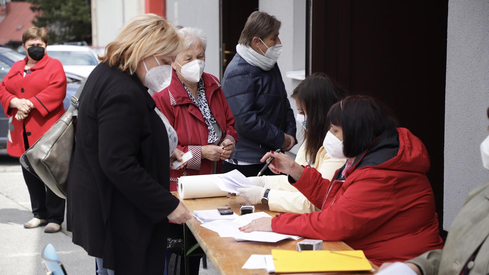 Žilinský kraj v sobotu pilotne očkoval občanov v odľahlých častiach Kysúc
