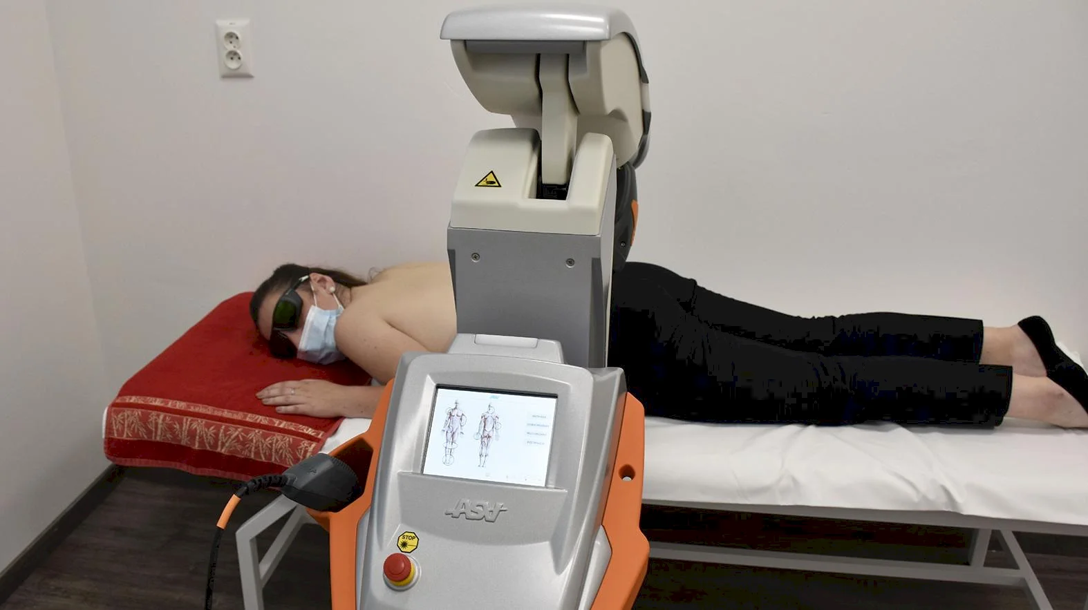 Na Liptove pribudol laser pomáhajúci ľudom po prekonaní Covid-19