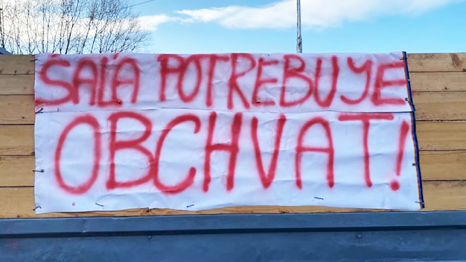 V Šali sa opäť protestovalo za bezodkladné začatie výstavby obchvatu mesta
