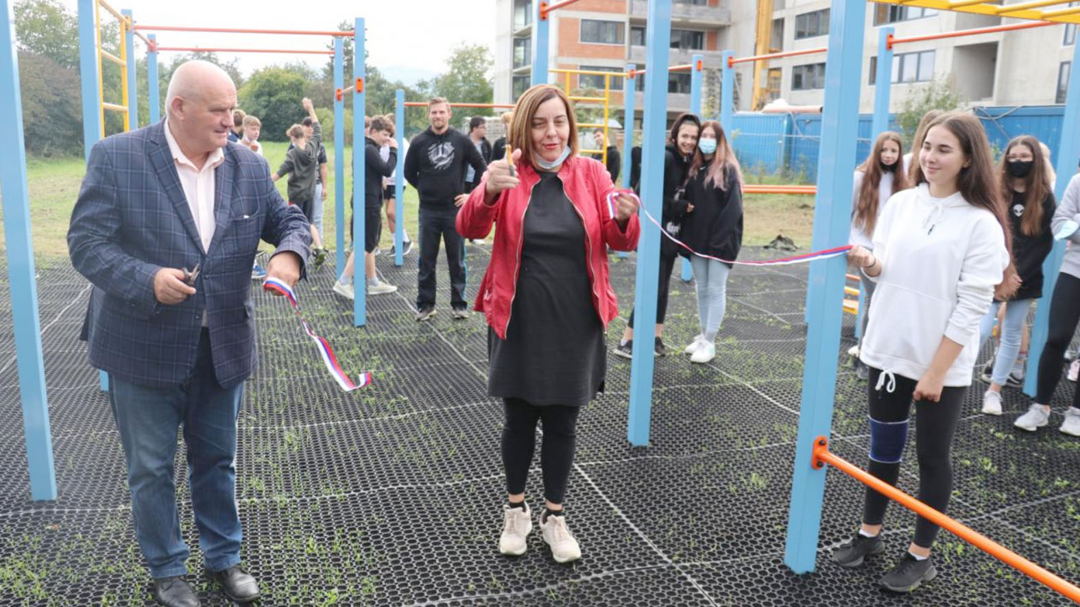 V Beluši slávnostne sprístupnilo street workoutové ihrisko 