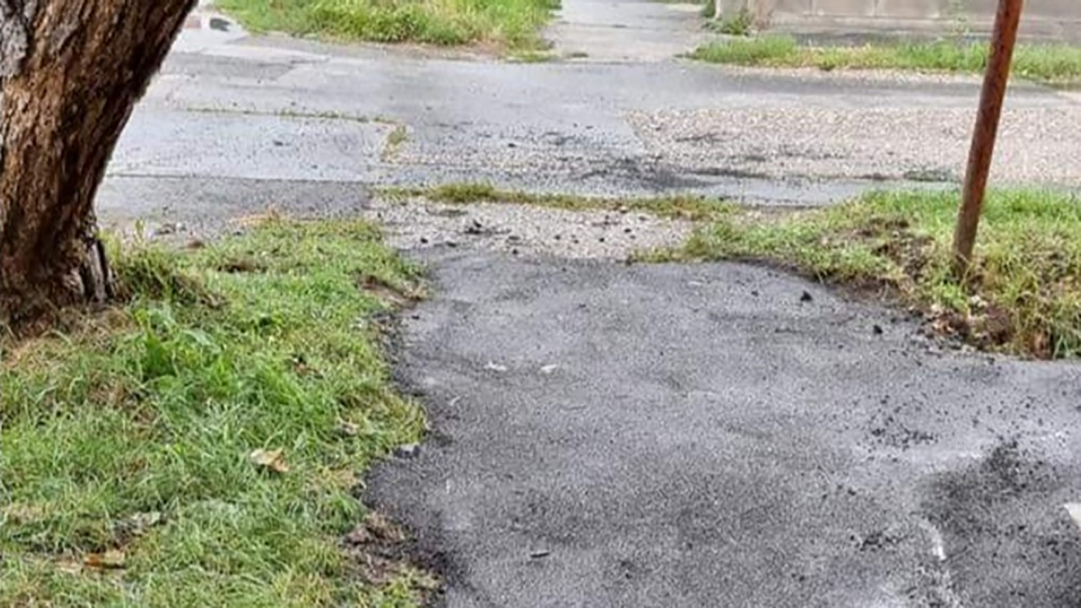 Starosta Ružinova upozorňuje na podvodníkov opravujúcich chodníky