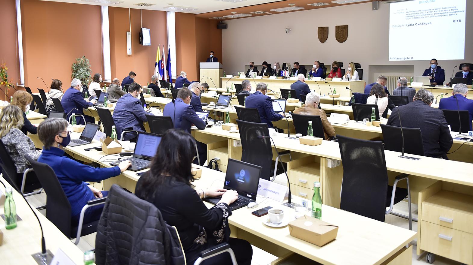 Napriek kríze župa vyčlenila na občianske projekty viac ako dva milióny eur