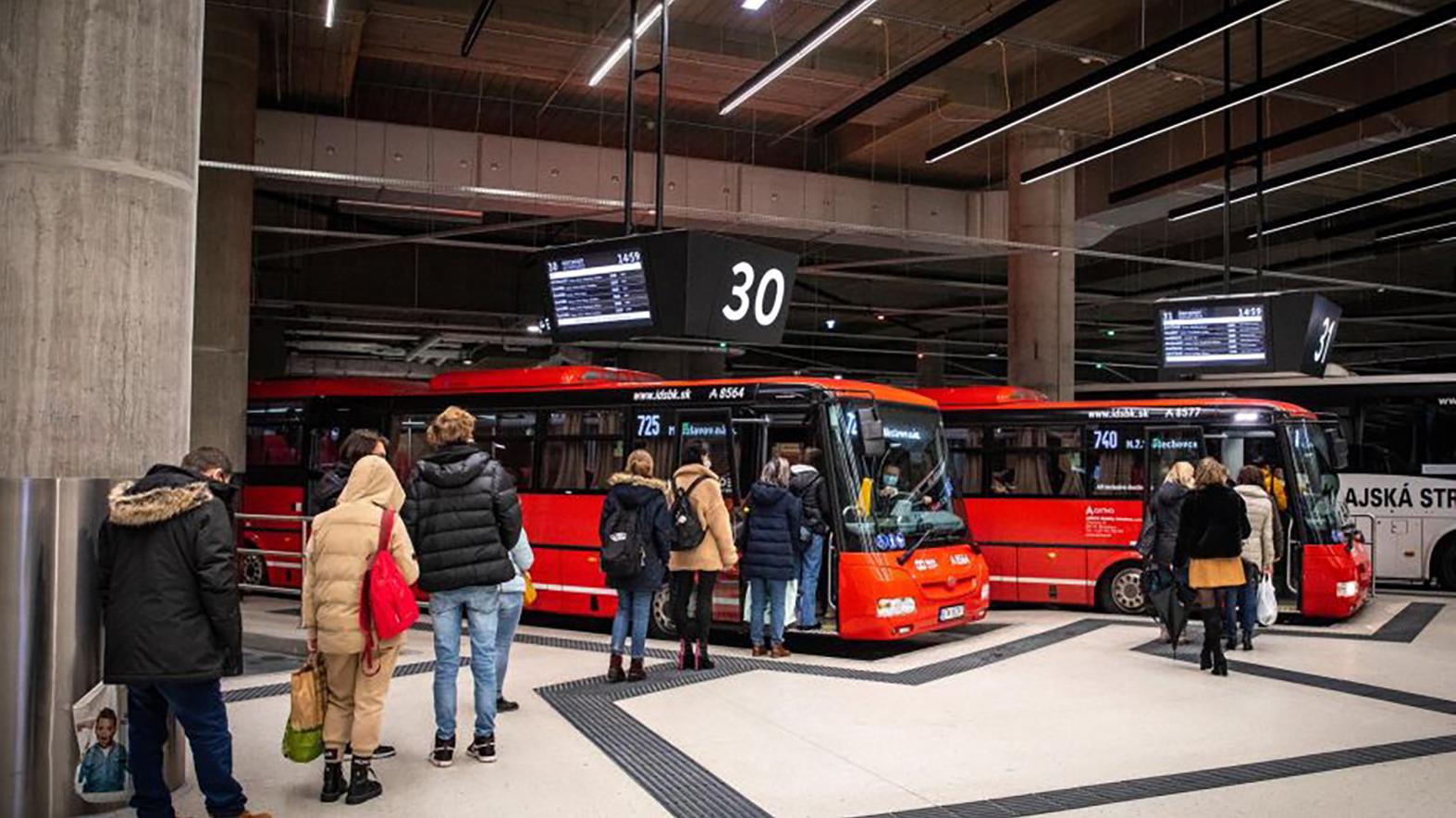Prímestská autobusová doprava v Bratislavskom kraji bude v januári zadarmo