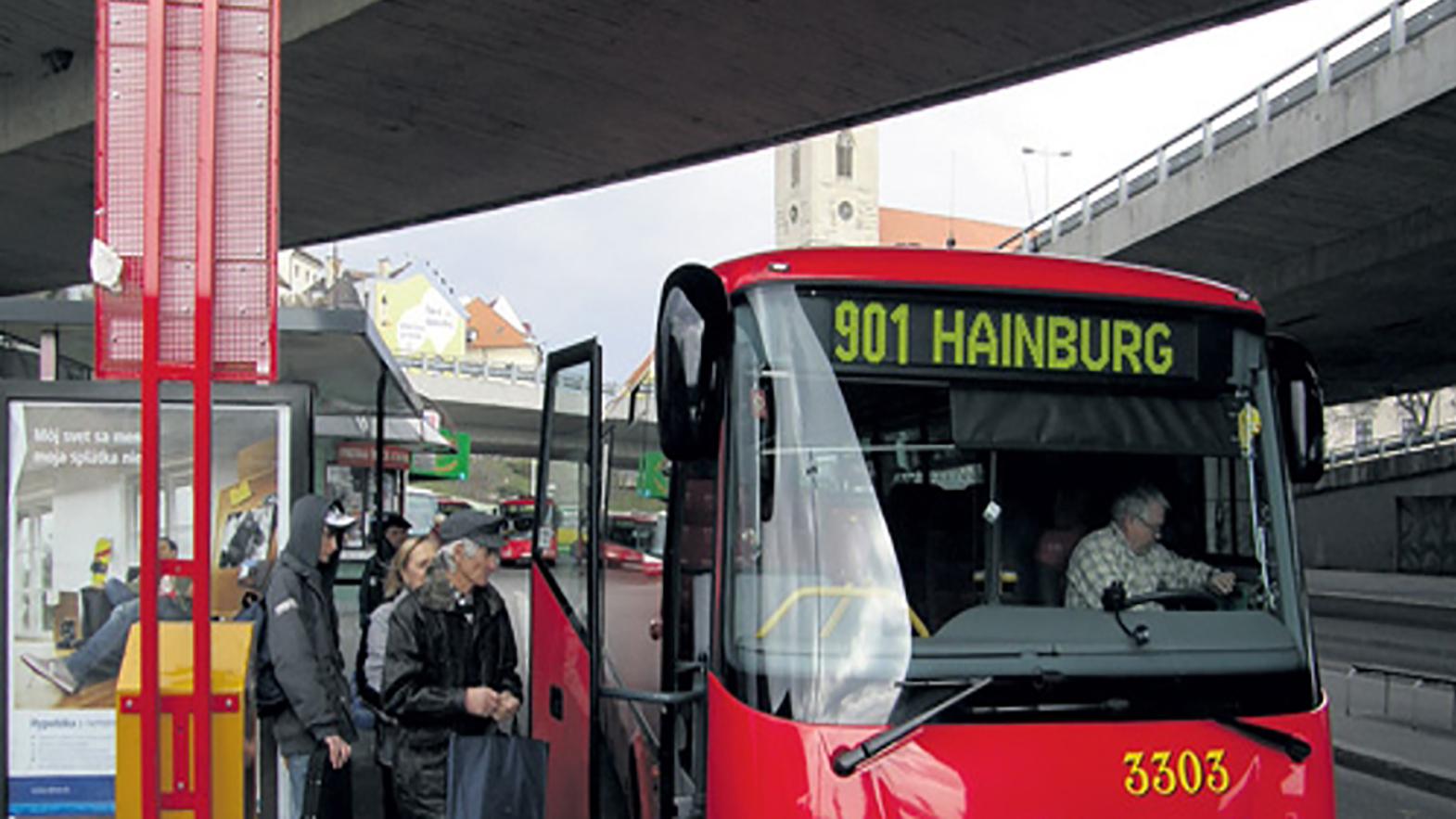 Autobusovú linku medzi Bratislavou a Hainburgom plánujú obnoviť