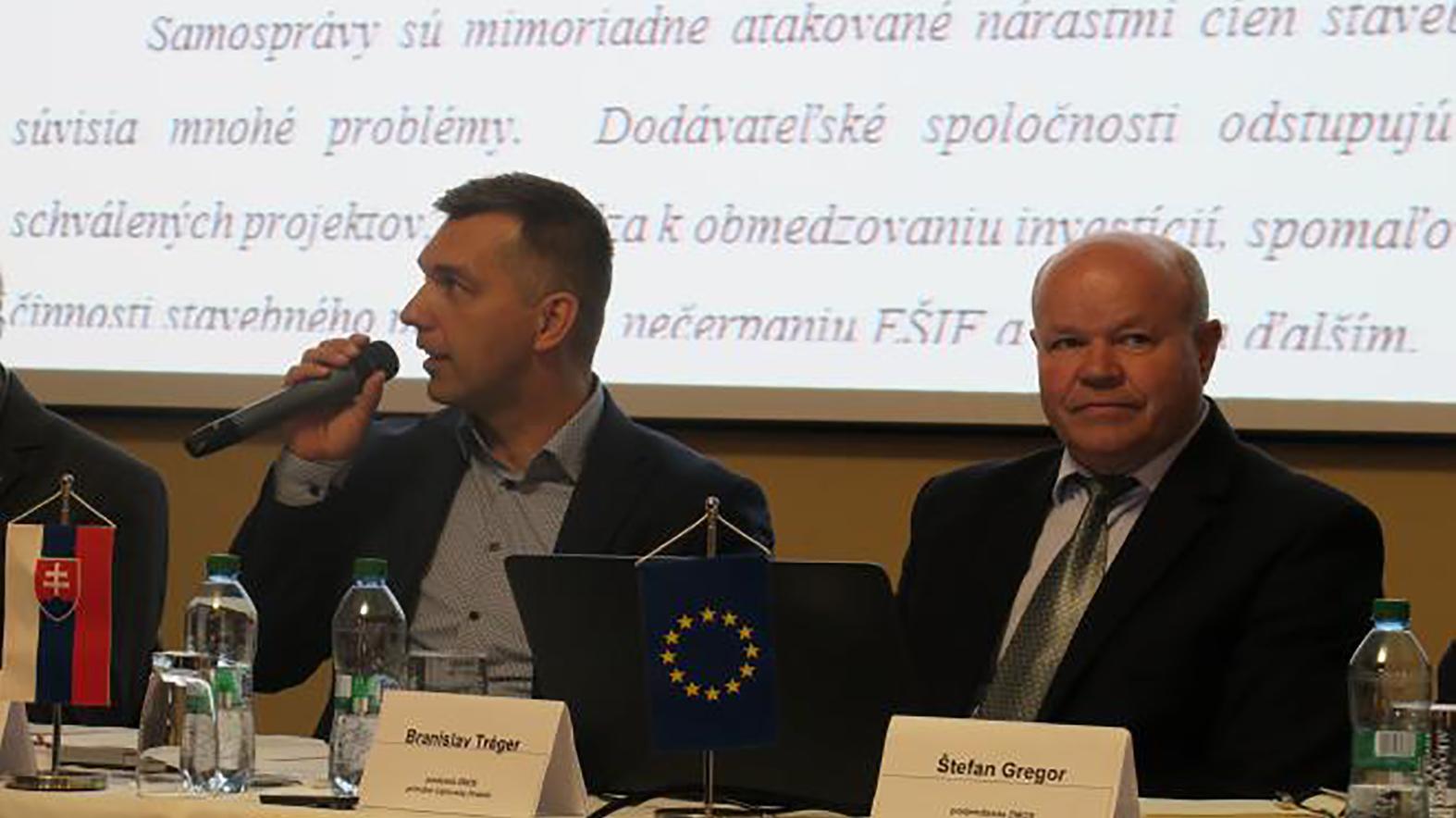 Komuniké zo 17. zasadnutia Predsedníctva ZMOS 