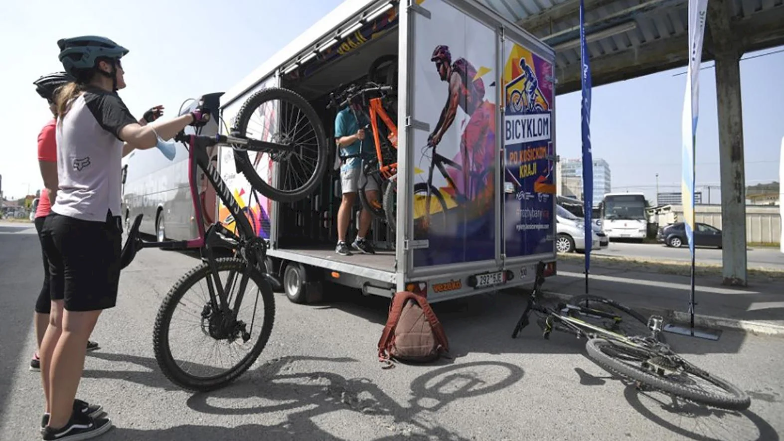 Cyklistov v Košickom kraji prevezú cyklobusy aj vybrané pravidelné linky